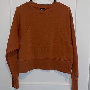 Nike Dri-Fit cropped pull over